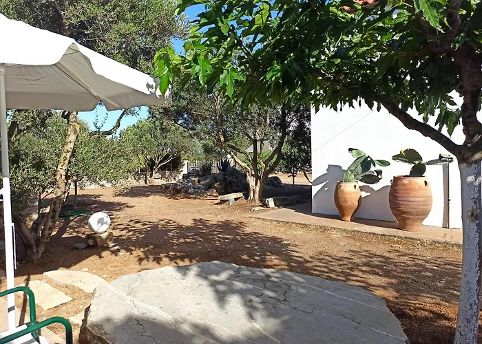 Kastraki Art Houses
